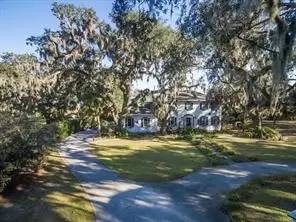Main picture of 521 Plantation Rd