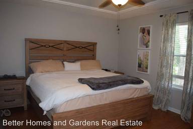 Main picture of 8144 Beatle Blvd
