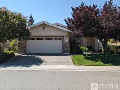 Main picture of 320 Snapdragon Ln