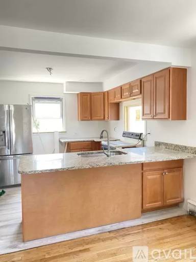 Main picture of 20 Sullivan Ave
