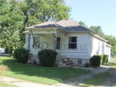 Main picture of 1001 E Washington St
