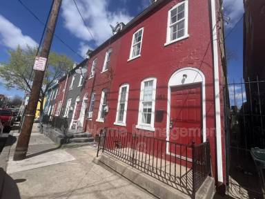 Main picture of 351 Beaver St