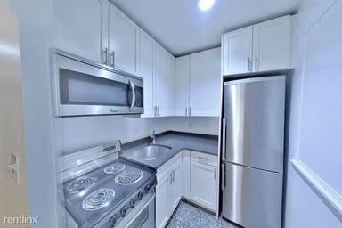 Main picture of 312 E 30th St Apartments