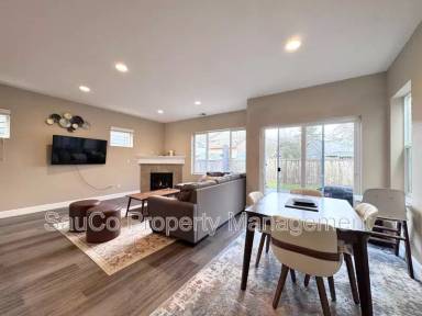 Main picture of 4017 SE Lone Oak St