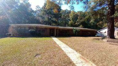 Main picture of 5506 Golden Pond Ave