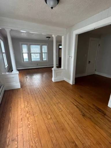 Main picture of 100 Summer St