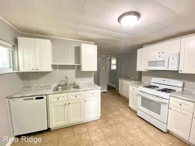 Main picture of 3259 Bainton St