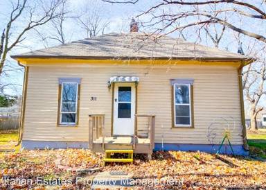 Main picture of 311 S Iowa St