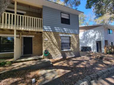 Main picture of 2212 SW 39th Dr