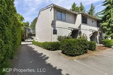 Main picture of 2312 Verona St