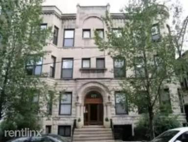 Main picture of 477 W Deming Pl