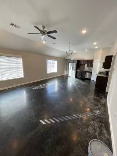 Main picture of 337 Wolf Den Dr