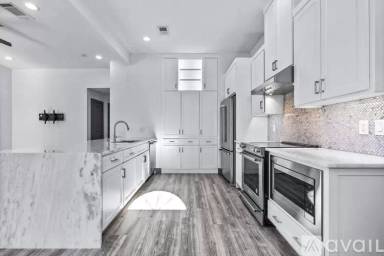 Main picture of 2343 Arroyo Ave
