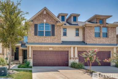 Main picture of 2724 Splendor Ln