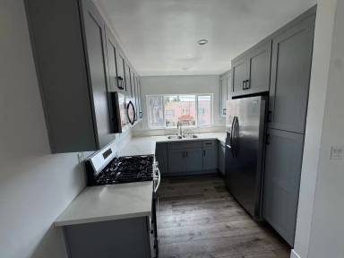 Main picture of 5301 Lexington Ave