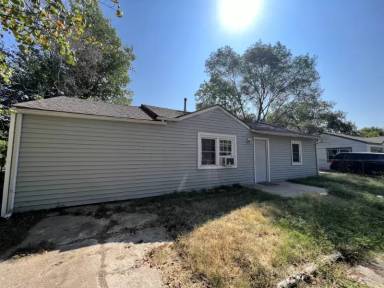 Main picture of 5038 S Meadowview Ave