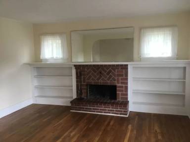 Main picture of 1631 N Jarrett St