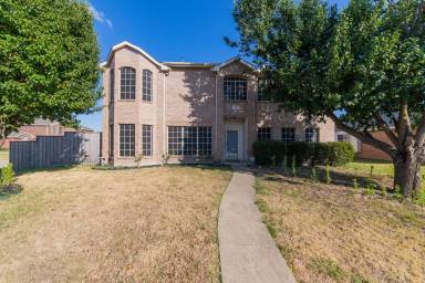 Main picture of 122 Berkley Dr
