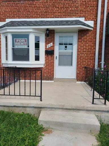 Main picture of 818 N Marlyn Ave
