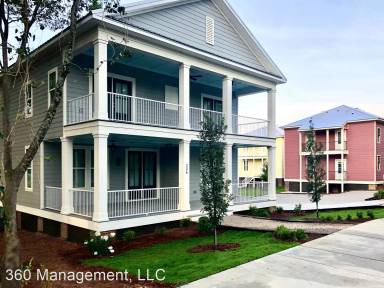 Main picture of 206 E Drake Ave