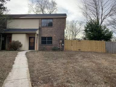 Main picture of 331 Autumn Ln