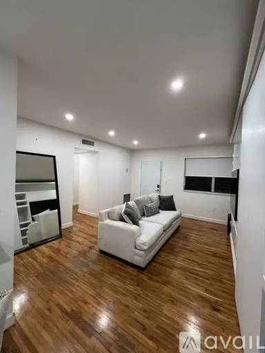 Main picture of 1135 101st St