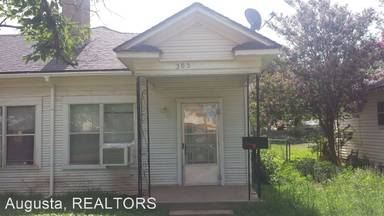Main picture of 303 Oak