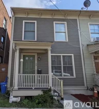 Main picture of 23 E Parmenter St