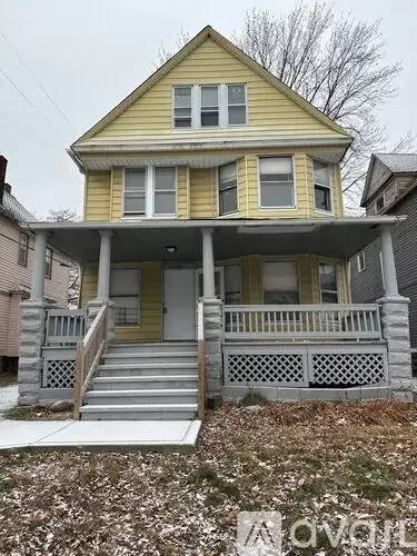 Main picture of 1314 E 84th St