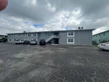 Main picture of 129 104th Ave