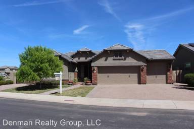 Main picture of 4843 S Brice