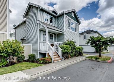 Main picture of 11225 3rd Ave E