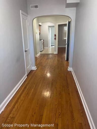 Main picture of 1313 Adams St NE