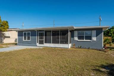 Main picture of 5145 104th Way N