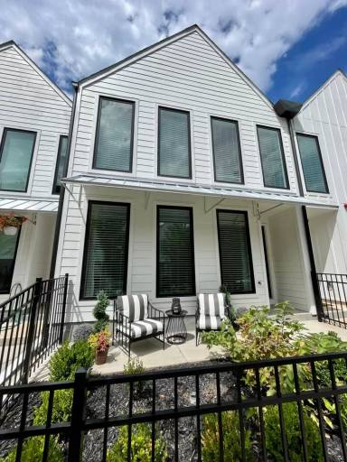 Main picture of 112 Pearl St