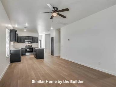 Main picture of 916 SW D Ave