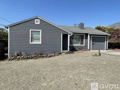 Main picture of 715 Cypress Ave