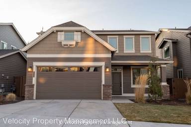 Main picture of 63114 NE Meridian Pl
