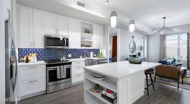 Main picture of Flatiron Domain