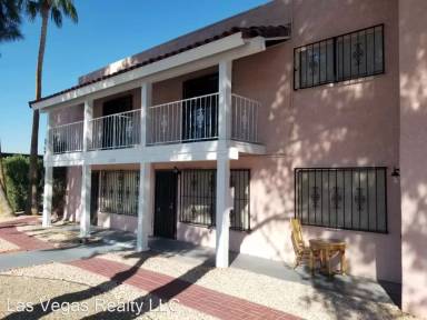 Main picture of 2174 E Desert Inn Rd