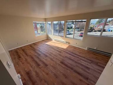 Main picture of 3504 SW Webster St