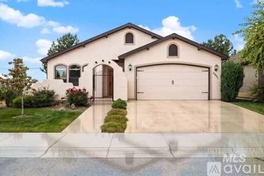 Main picture of 5901 N Beaham Ave