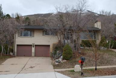 Main picture of 4060 Skyline Pkwy