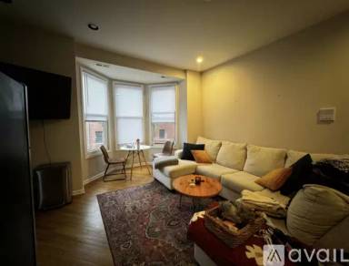 Main picture of 2748 W Le Moyne St
