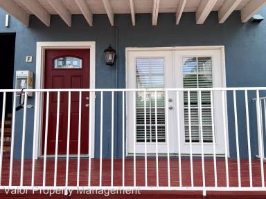 Main picture of 809 Carey Rd