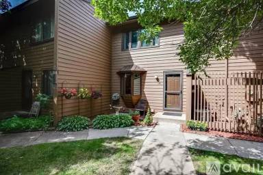 Main picture of 307 W Eagle Lake Dr