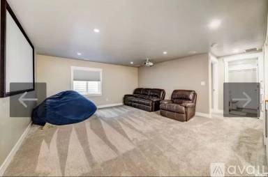Main picture of 2621 E Clarkstone Dr