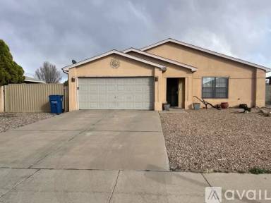 Main picture of 1000 Ladron Ave