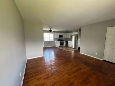 Main picture of 1730 Woodland Ave