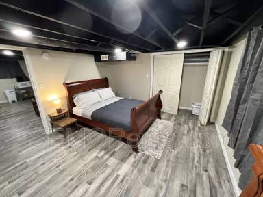 Main picture of 319 N West End Blvd
